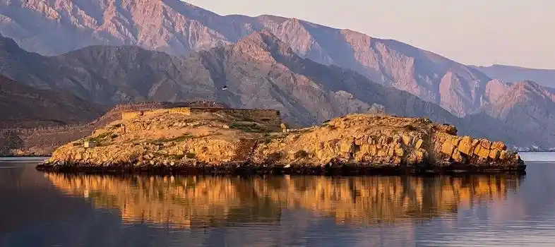 historical-telegraph-island-scenic-view-khasab Scenic view of Telegraph in Khasab at Sunset time